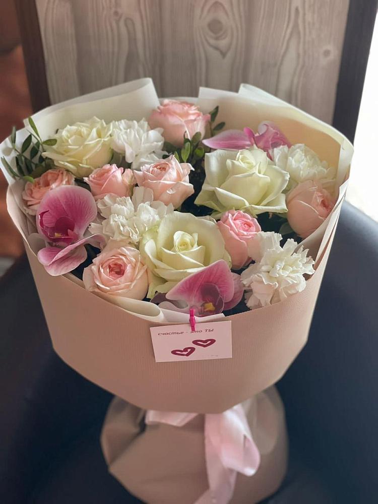 Букет цветов из: Орхидеи, Розы и Гвоздики в Промышленной