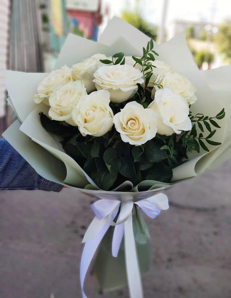 Букет Белые розы Проуд в Промышленной