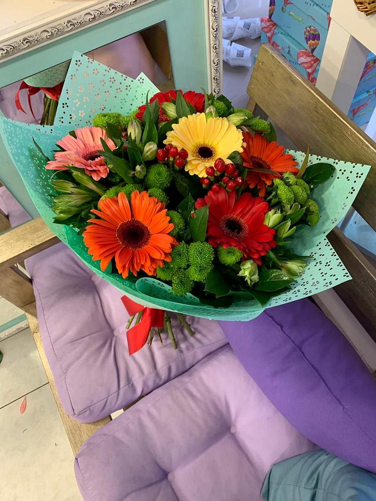 Букет цветов из: Герберы, Хризантемы и Альстромерии в Промышленной