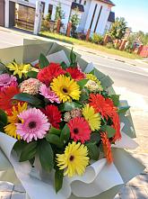 Букет цветов из:  Герберы #REPLACE_PRED# Промышленной