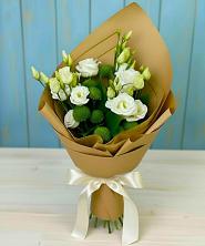 Букет цветов из:  Хризантемы и Лизиантусы в Промышленной