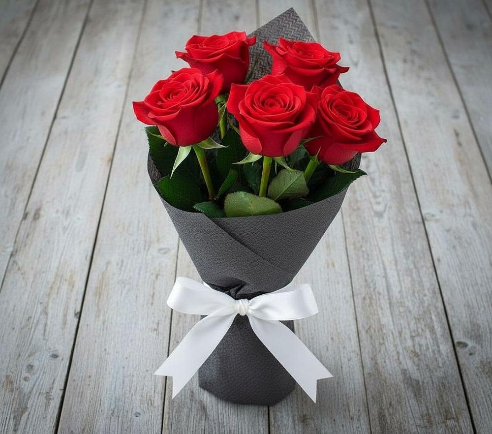 Букет 5 Красных роз Эдлесс Лав в Промышленной
