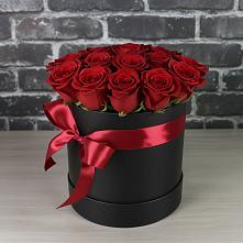 Цветочная композиция из Розы в шляпной коробке #REPLACE_PRED# Промышленной