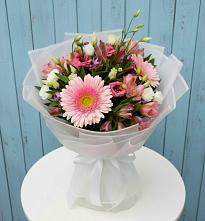 Букет цветов из:  Герберы, Альстромерии и Лизиантусы в Промышленной