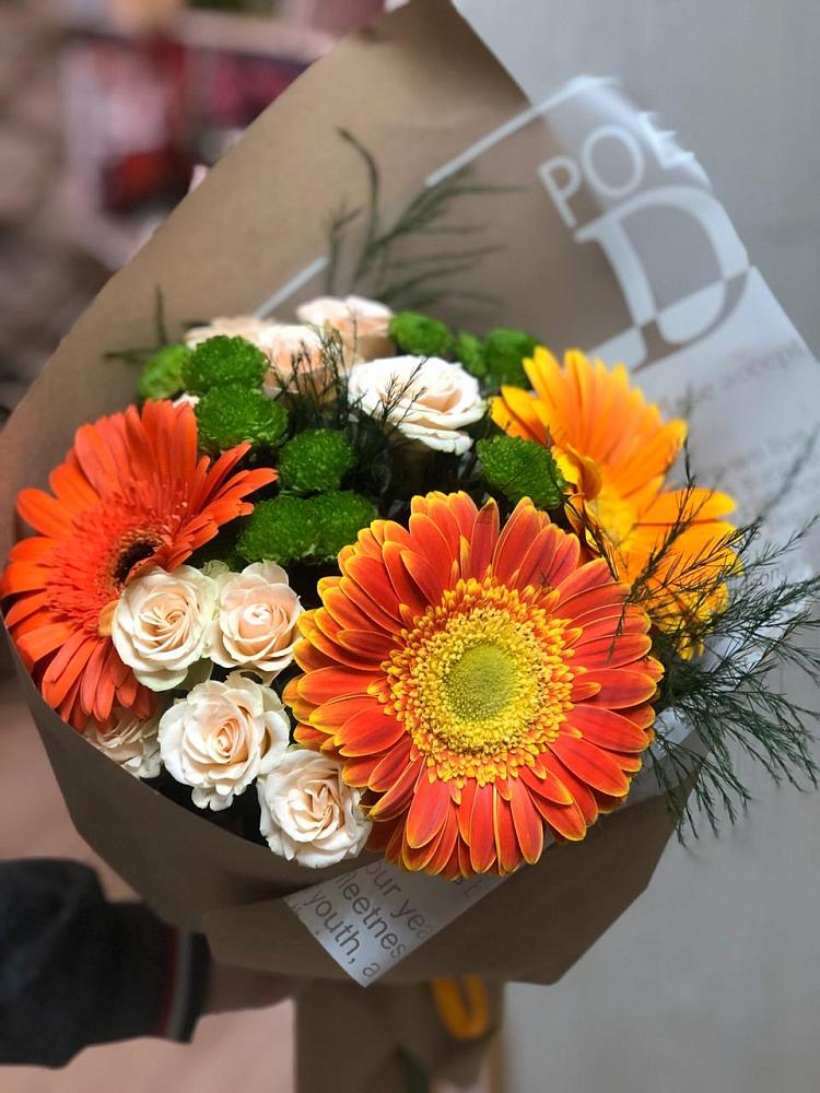 Букет цветов из: Герберы, Хризантемы и Розы в Промышленной