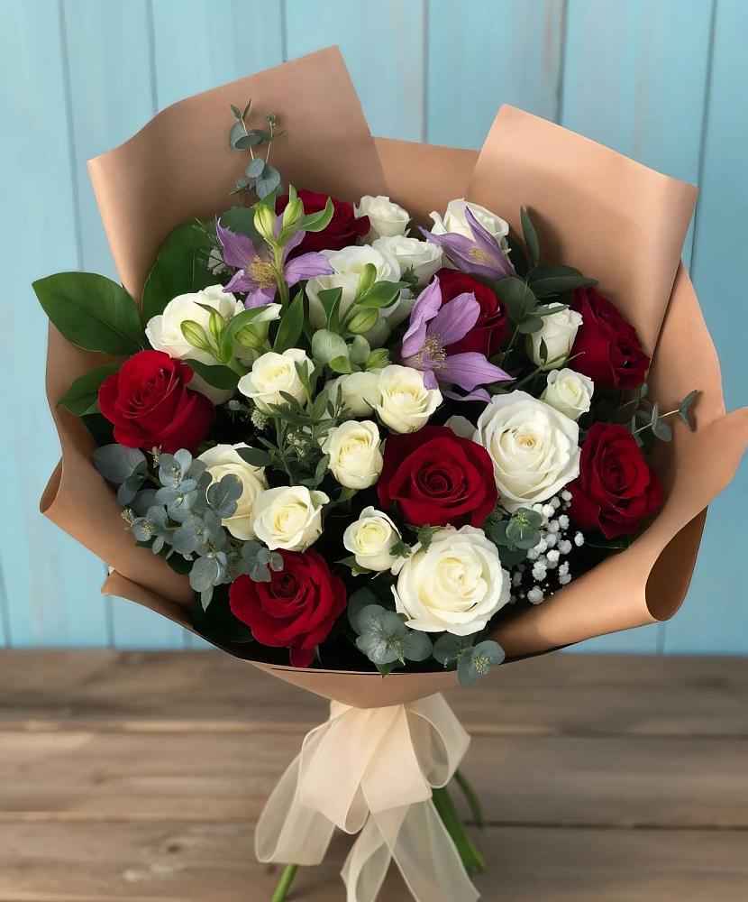 Букет цветов из: Розы и Альстромерии в Промышленной