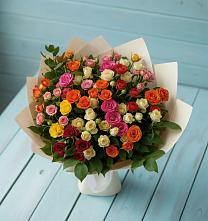 Букет Микс из разноцветных кустовых роз в Промышленной