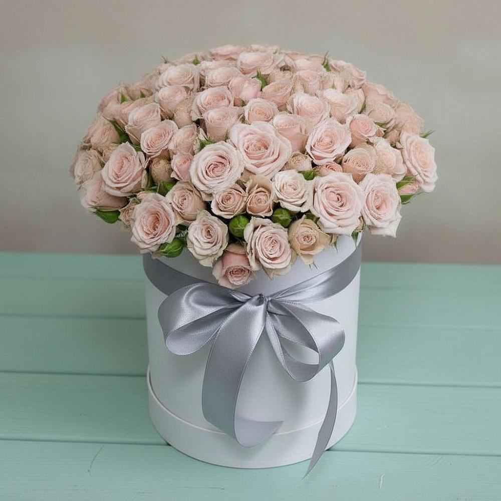 Цветочная композиция из Розы в шляпной коробке в Промышленной